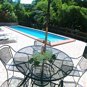 Apartment Toraille Waterfall Poolside, Soufriere