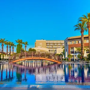 palm-wings-kusadasi-beach-resort.aegeanhotels.net/